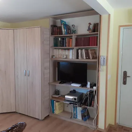 Lepa Kuca Tara Kremna