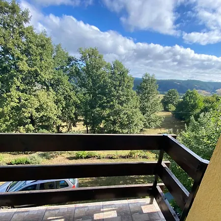 Lepa Kuca Tara